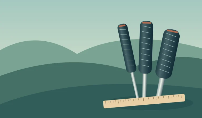 Original illustration of three unbranded swing grips and a measuring ruler